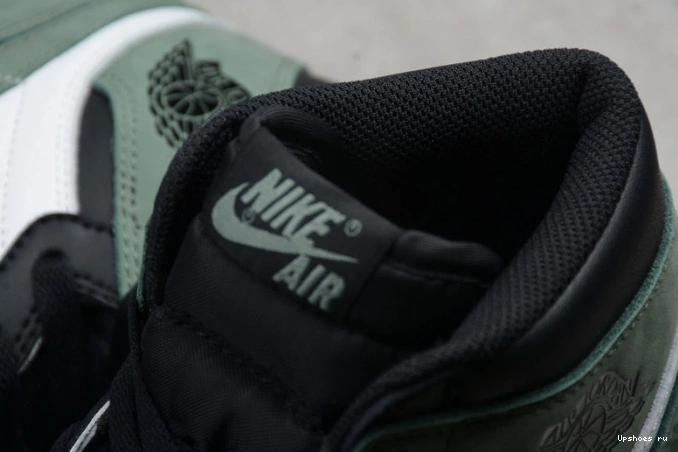 AIR JORDAN HIGH RETRO “CLAY OG 1 555088-135 GREEN” 0723